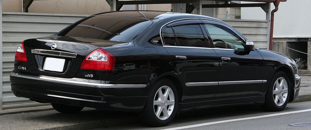 1024px-2001-2003_NISSAN_CIMA_450VIP_rear