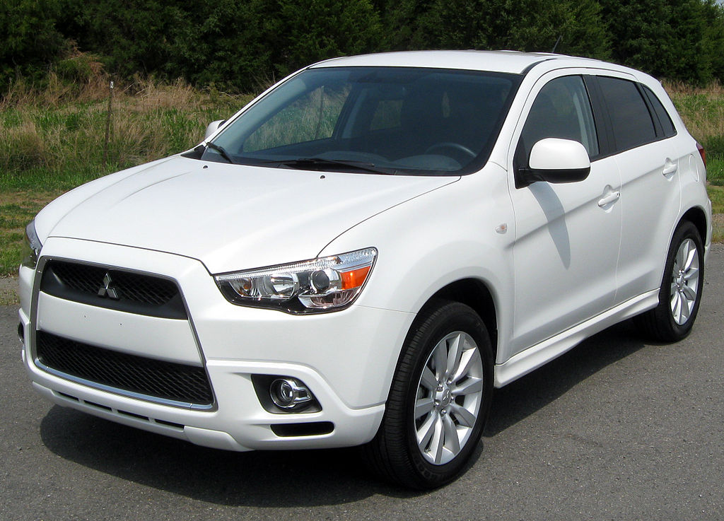 1024px-2011_Mitsubishi_Outlander_Sport_SE_--_05-12-2011