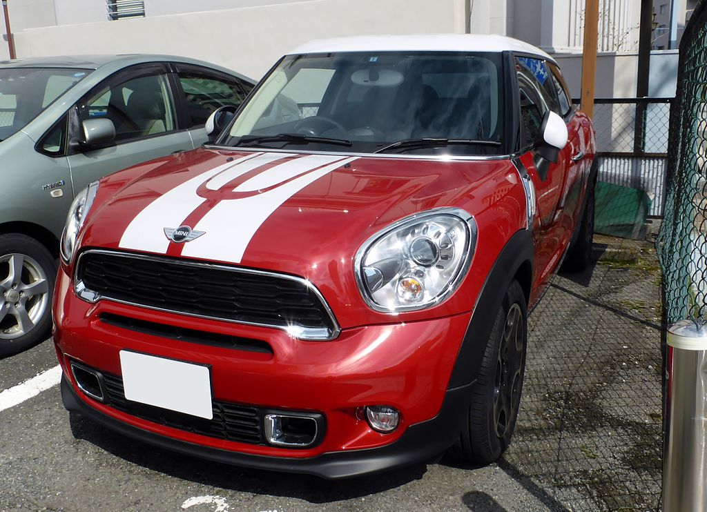 1024px-BMW_MINI_PACEMAN_COOPER_S_(R61)_front