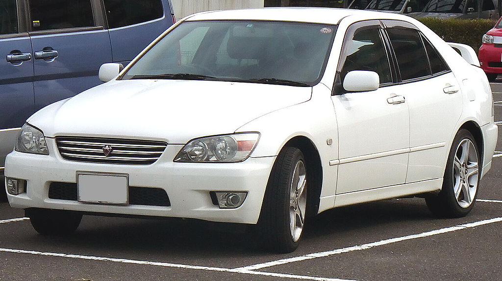 1024px-Toyota_Altezza